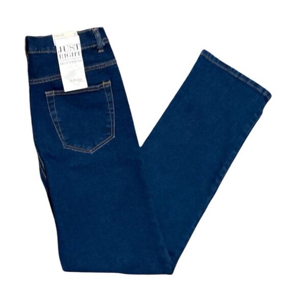 Style Co Relaxed Tapered Medium Wash Dark Blue Jeans Size 8 NEW - Picture 1 of 7